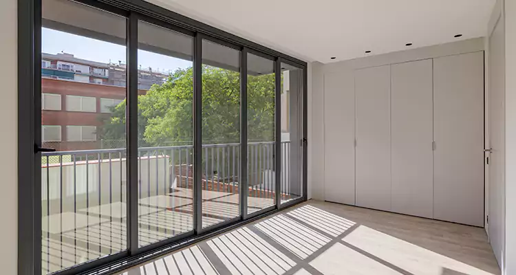 Balcony Sliding Glass Doors in Bayshore Gardens, FL