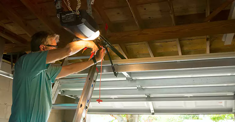 Chamberlain Garage Door Repair in Bayshore Gardens, FL